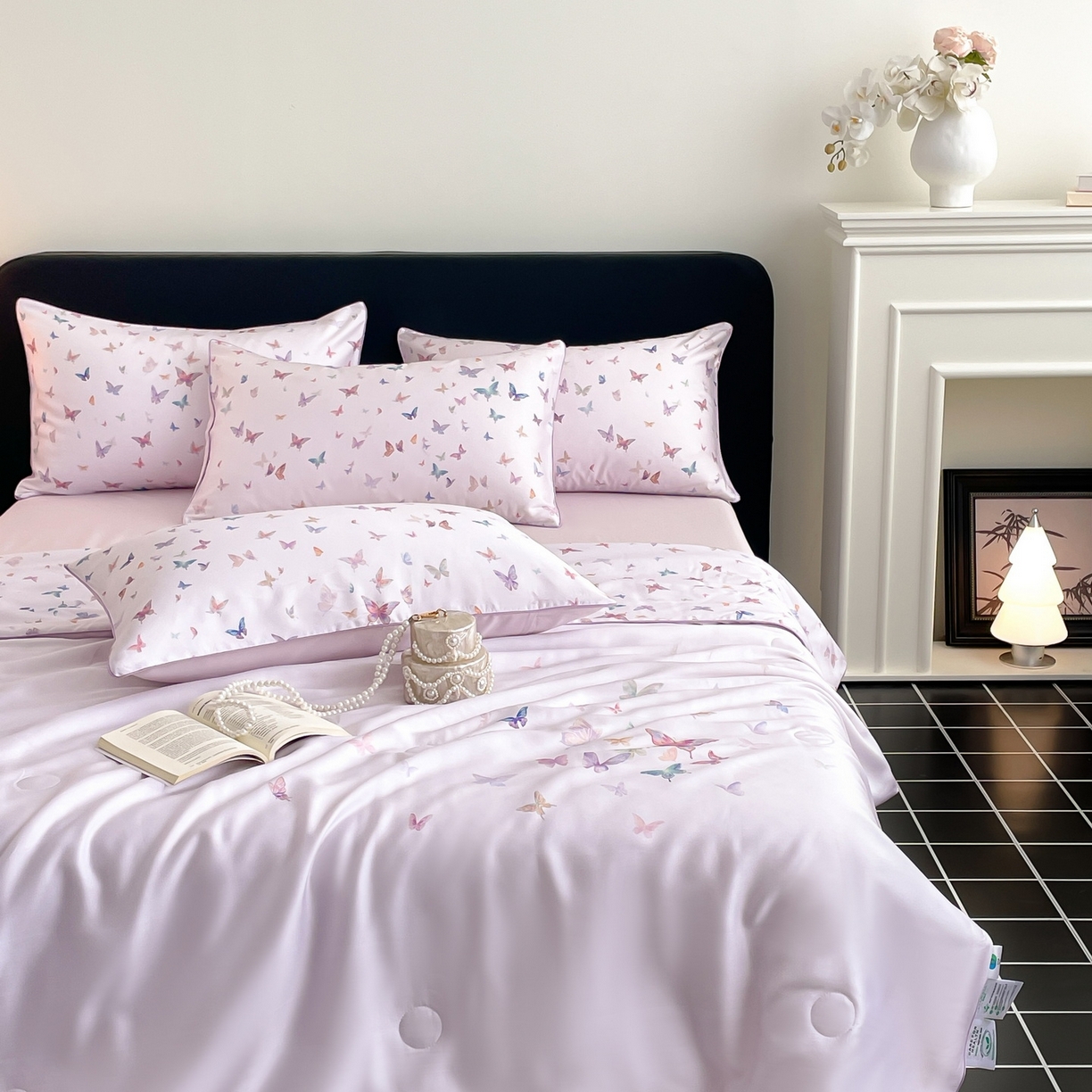 91家纺网 家纺一手货源 找家纺 慕晨 2026新款莱赛尔数码印高级简奢卡通大版印花丝滑夏被四件套 蝶舞