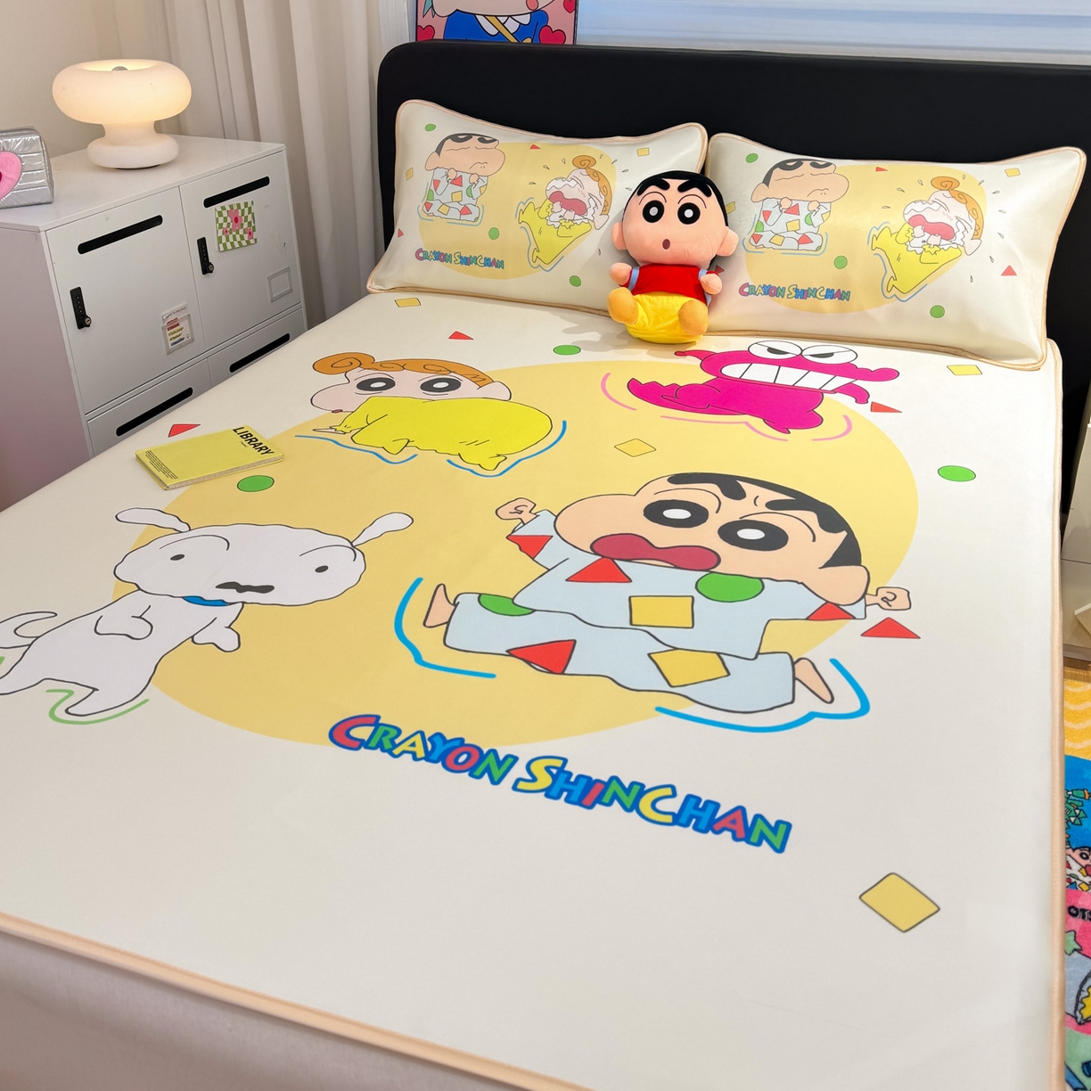 91家纺网 家纺一手货源 找家纺 博雅 2026新款蜡笔小新正版授权小冰皮大版印花凉席-平铺款 大版-童趣小新