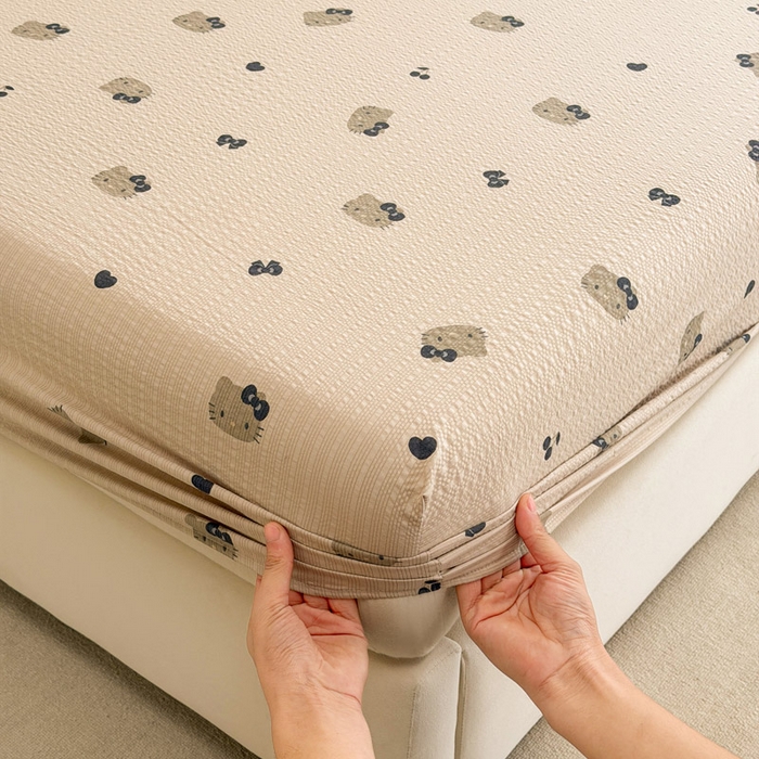 91家纺网 家纺一手货源 找家纺 几禾 2026新款高克重泡芙纱~印花款（单床笠）浅糯系列-110g CL浅糯-咖啡小猫