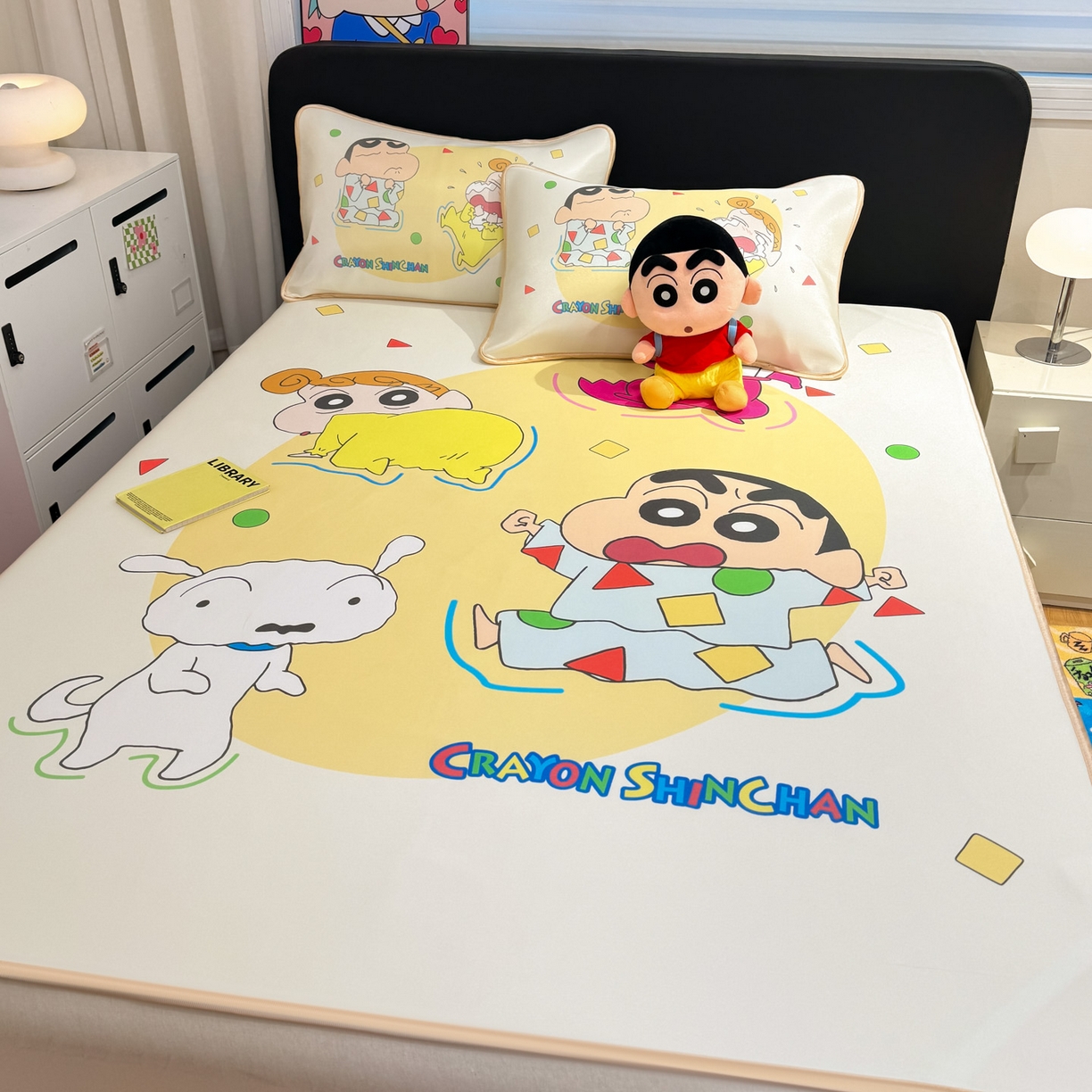 91家纺网 家纺一手货源 找家纺 博雅 2026新款蜡笔小新正版授权小冰皮大版印花凉席-平铺款 大版-童趣小新