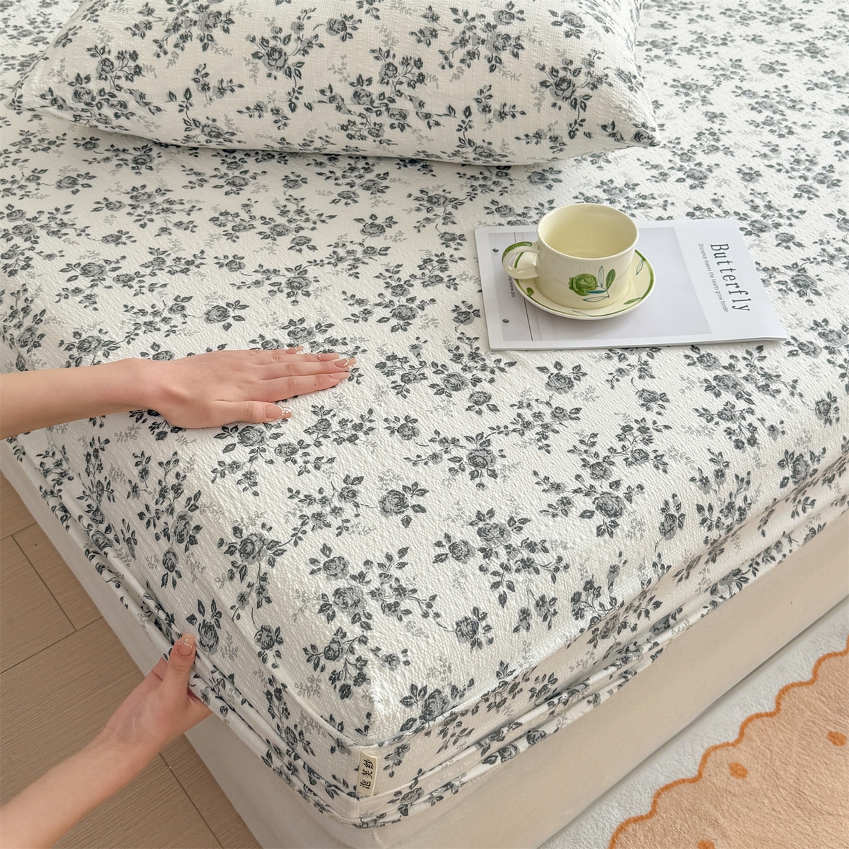 91家纺网 家纺一手货源 找家纺 女子家纺 2026新款亲肤泡芙纱印花床笠单床笠床笠单件 柔花诗意