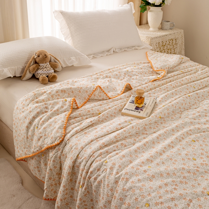 91家纺网 家纺一手货源 找家纺 （总）爱微坊 2026新款A类水洗棉小碎花贝壳边夏被