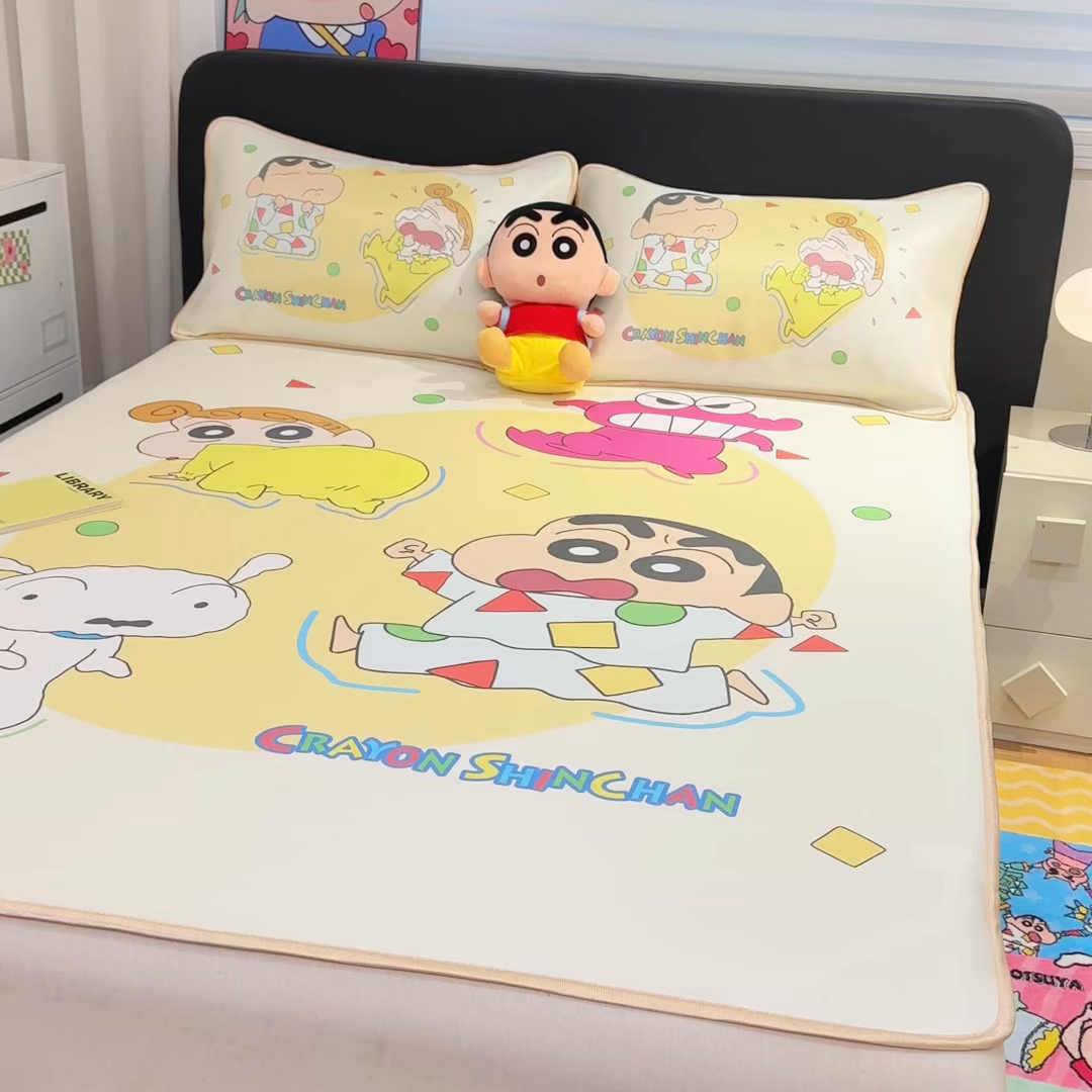 91家纺网 家纺一手货源 找家纺 博雅 2026新款蜡笔小新正版授权小冰皮大版印花凉席-平铺款 大版-童趣小新