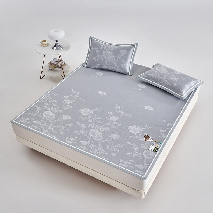 91家纺网 家纺一手货源 找家纺 小牛席业 2026新款牡丹清凉大提花冰丝席凉席席子 灰色