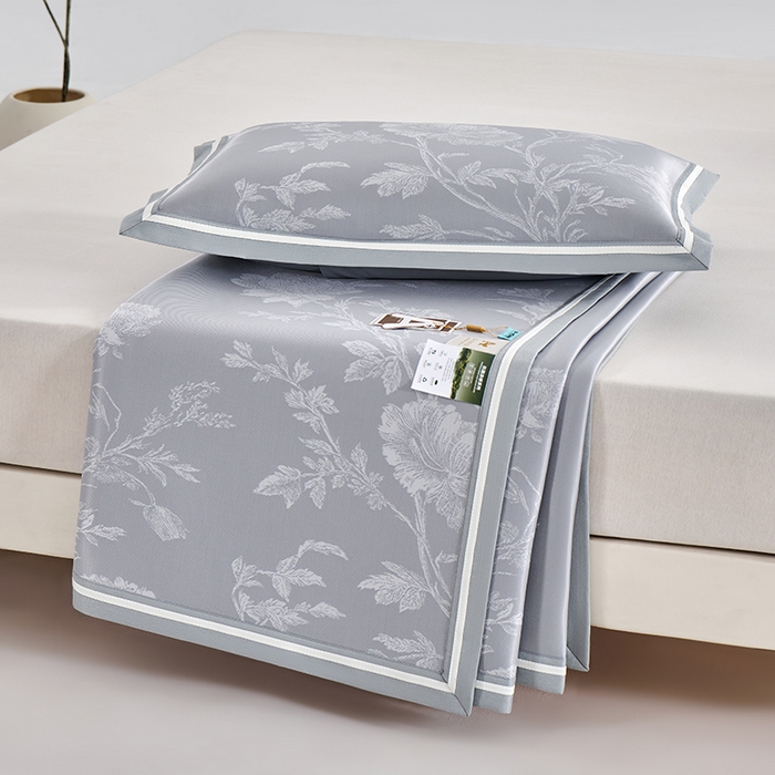 91家纺网 家纺一手货源 找家纺 小牛席业 2026新款牡丹清凉大提花冰丝席凉席席子 灰色