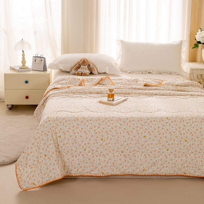 91家纺网 家纺一手货源 找家纺 （总）爱微坊 2026新款A类水洗棉小碎花贝壳边夏被