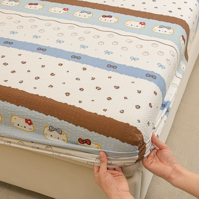 91家纺网 家纺一手货源 找家纺 几禾 2026新款高克重泡芙纱~印花款（单床笠）浅糯系列-110g CL浅糯-可可小猫条