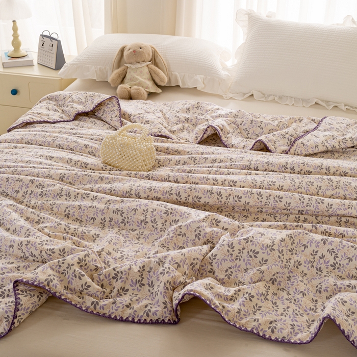 91家纺网 家纺一手货源 找家纺 爱微坊 2026新款A类水洗棉小碎花贝壳边夏被 枝繁叶茂