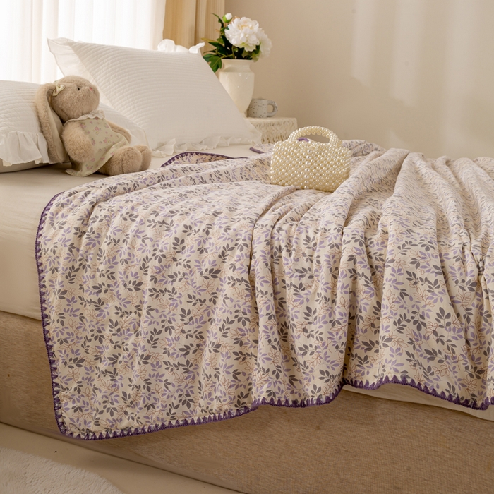 91家纺网 家纺一手货源 找家纺 爱微坊 2026新款A类水洗棉小碎花贝壳边夏被 枝繁叶茂