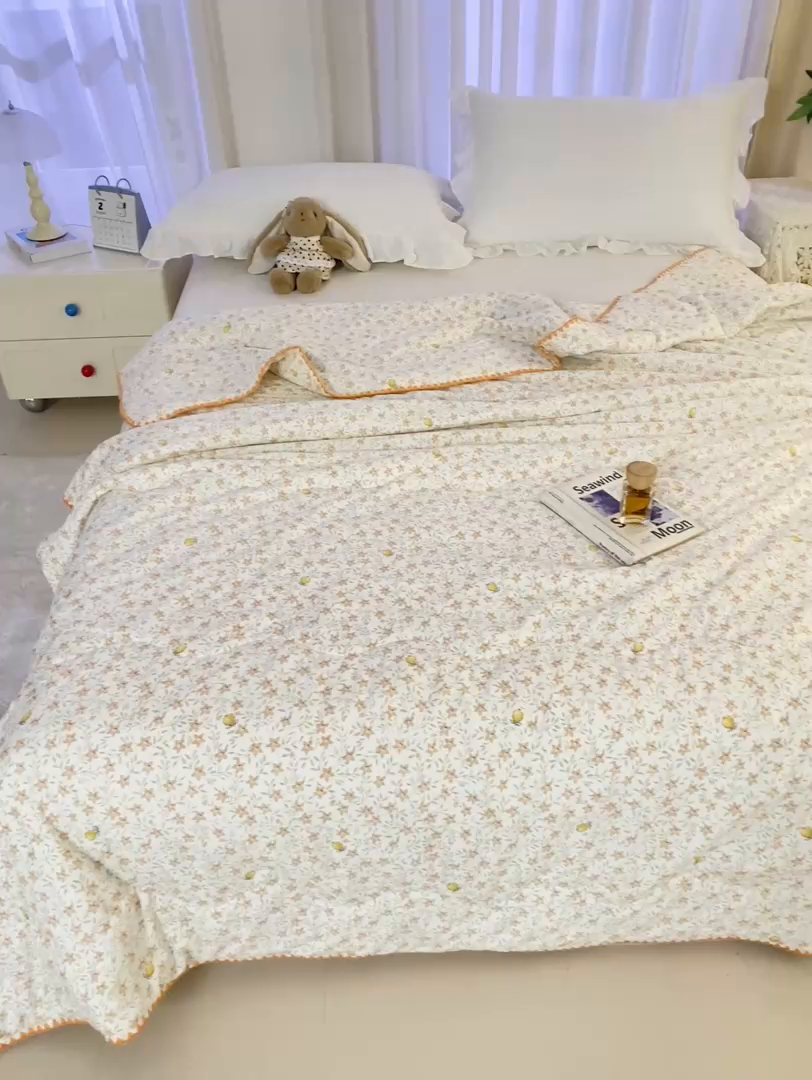 91家纺网 家纺一手货源 找家纺 （总）爱微坊 2026新款A类水洗棉小碎花贝壳边夏被