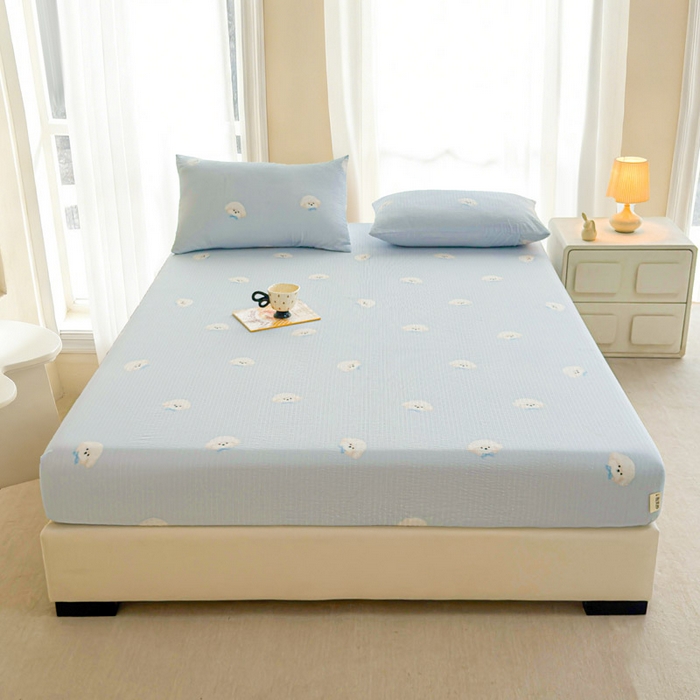 91家纺网 家纺一手货源 找家纺 几禾 2026新款高克重泡芙纱~印花款（单床笠）浅糯系列-110g CL浅糯-蓝领结狗