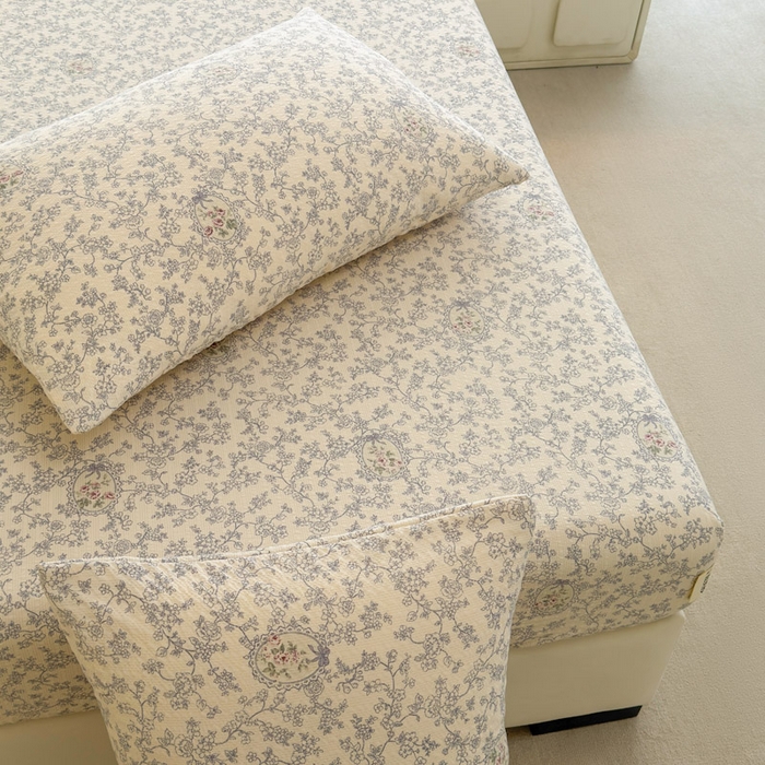 91家纺网 家纺一手货源 找家纺 几禾 2026新款高克重泡芙纱~印花款（单床笠）浅糯系列-110g CL浅糯-蕾丝花匣