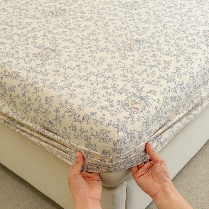 91家纺网 家纺一手货源 找家纺 几禾 2026新款高克重泡芙纱~印花款（单床笠）浅糯系列-110g CL浅糯-蕾丝花匣