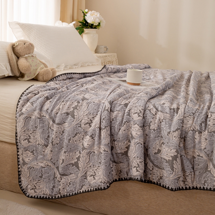 91家纺网 家纺一手货源 找家纺 爱微坊 2026新款A类水洗棉小碎花贝壳边夏被 蝶恋花