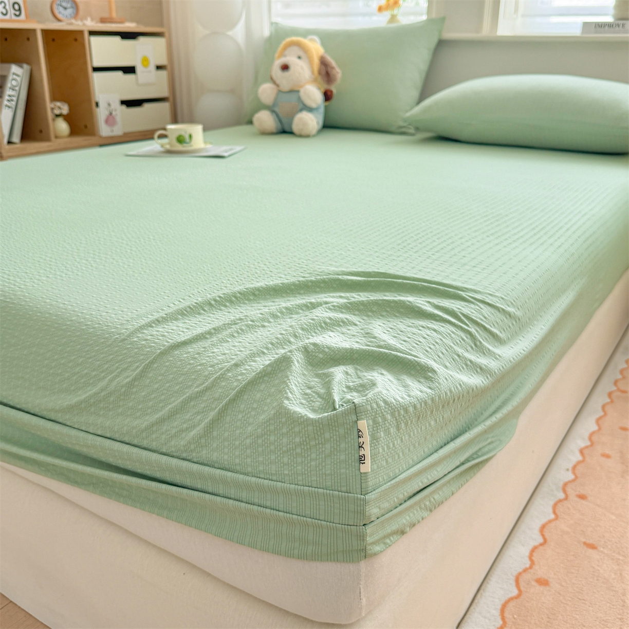 91家纺网 家纺一手货源 找家纺 女子家纺 2026新款亲肤泡芙纱印花床笠单床笠床笠单件 森林绿