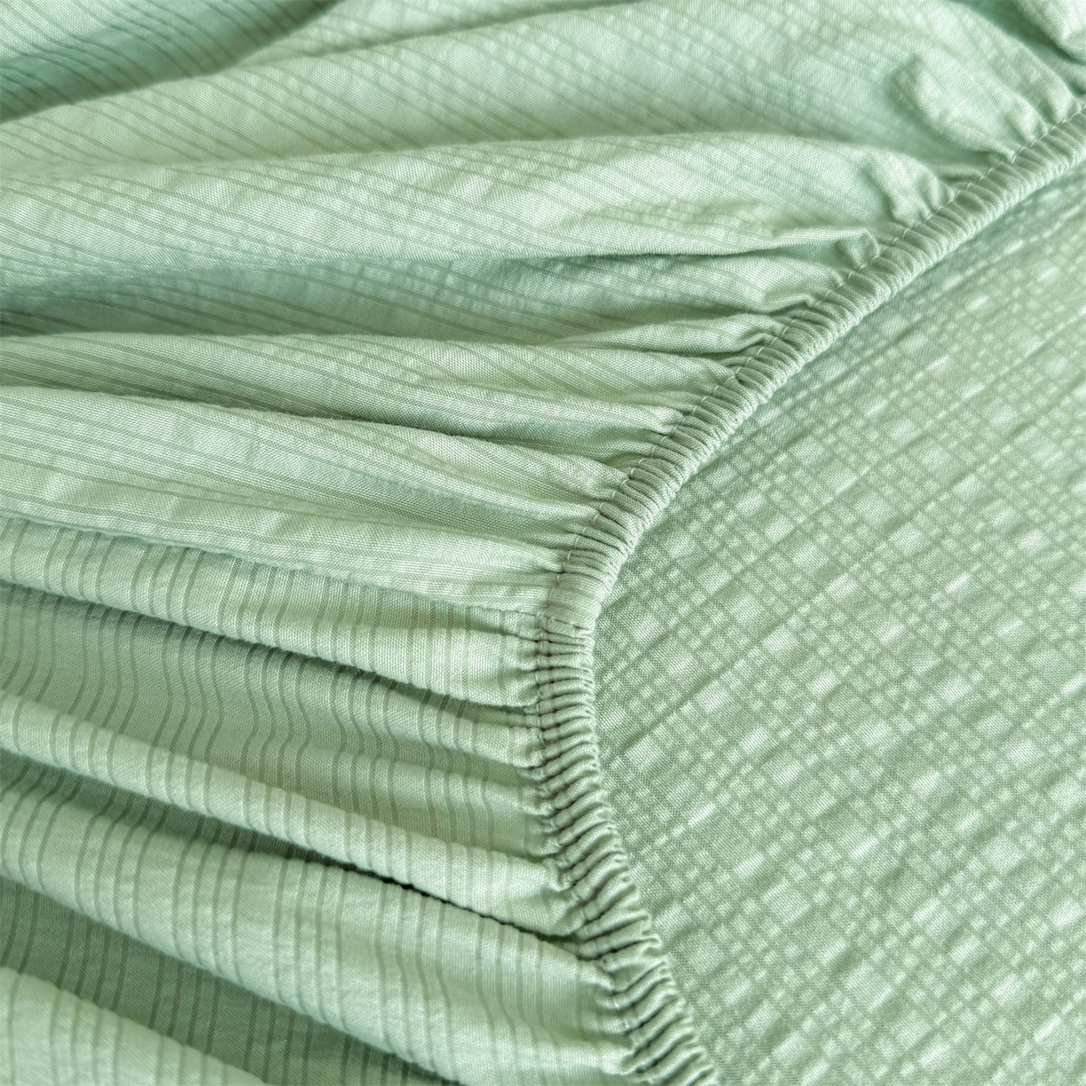 91家纺网 家纺一手货源 找家纺 女子家纺 2026新款亲肤泡芙纱印花床笠单床笠床笠单件 森林绿