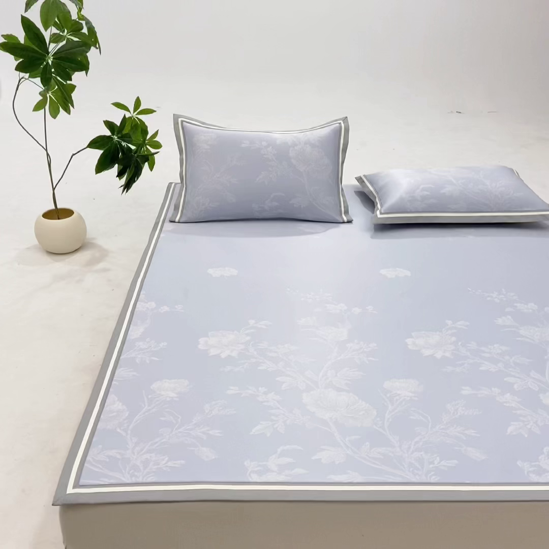 91家纺网 家纺一手货源 找家纺 小牛席业 2026新款牡丹清凉大提花冰丝席凉席席子 蓝色