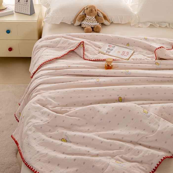 91家纺网 家纺一手货源 找家纺 爱微坊 2026新款A类水洗棉小碎花贝壳边夏被 萌宠象