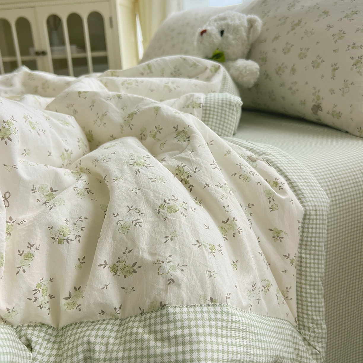 91家纺网 家纺一手货源 找家纺 梵克保罗 2026春夏新款抗菌亲肤棉田园碎花格子单夏被夏被四件套空调被 抹茶萌兔