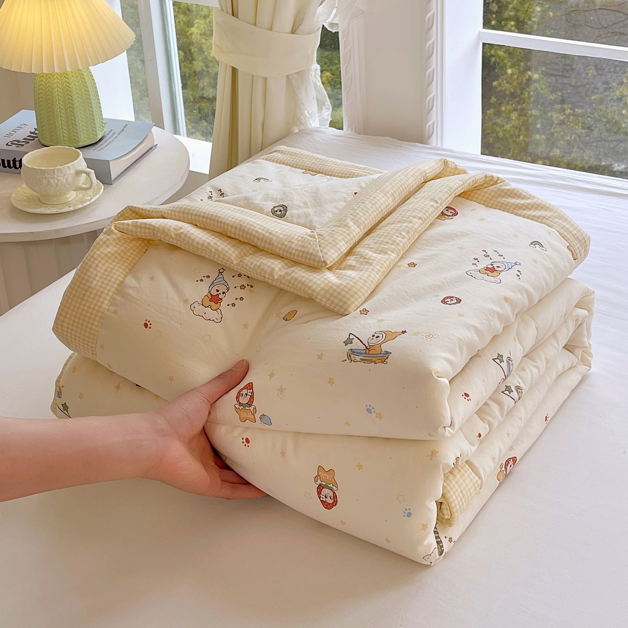 91家纺网 家纺一手货源 找家纺 梵克保罗 2026春夏新款抗菌亲肤棉田园碎花格子单夏被夏被四件套空调被 黄格星趣