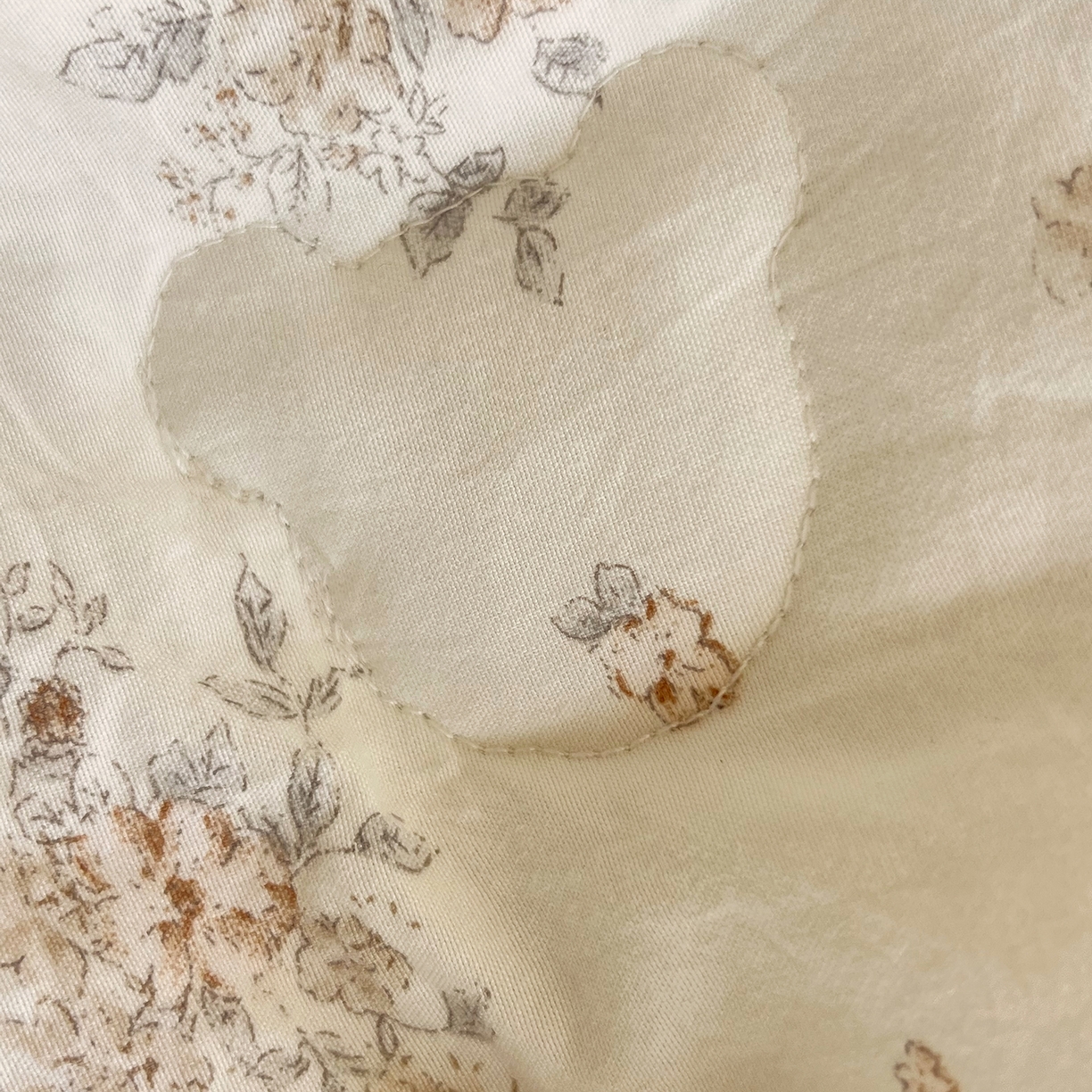 91家纺网 家纺一手货源 找家纺 梵克保罗 2026春夏新款抗菌亲肤棉田园碎花格子单夏被夏被四件套空调被 暖咖田园