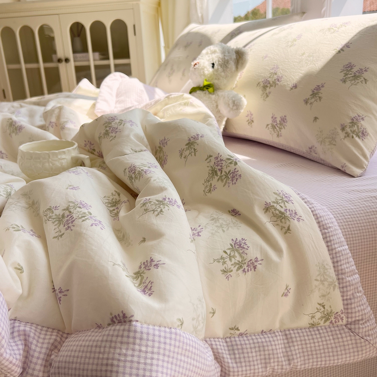 91家纺网 家纺一手货源 找家纺 梵克保罗 2026春夏新款抗菌亲肤棉田园碎花格子单夏被夏被四件套空调被 紫萝花藤