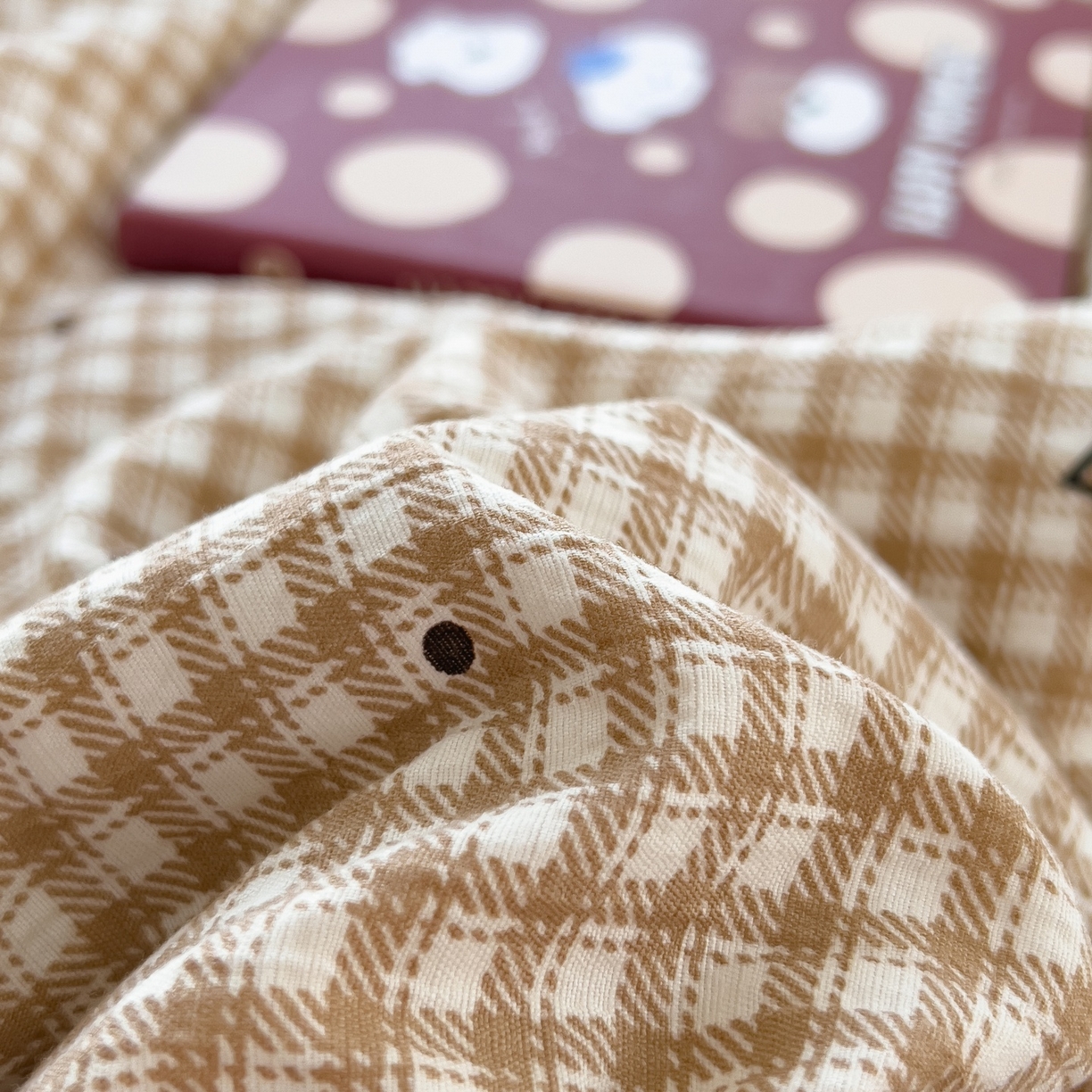 91家纺网 家纺一手货源 找家纺 梵克保罗 2026春夏新款10A抗菌毛球花边皱皱纱夏被单夏被空调被夏被四件套 乐趣