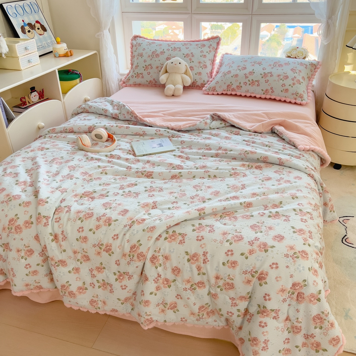 91家纺网 家纺一手货源 找家纺 梵克保罗 2026春夏新款10A抗菌毛球花边皱皱纱夏被单夏被空调被夏被四件套 沐春