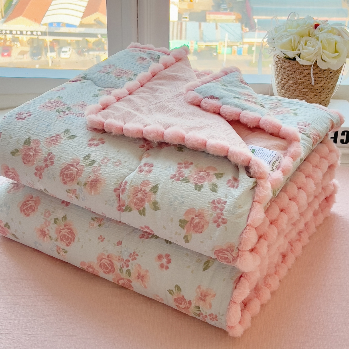 91家纺网 家纺一手货源 找家纺 梵克保罗 2026春夏新款10A抗菌毛球花边皱皱纱夏被单夏被空调被夏被四件套 沐春