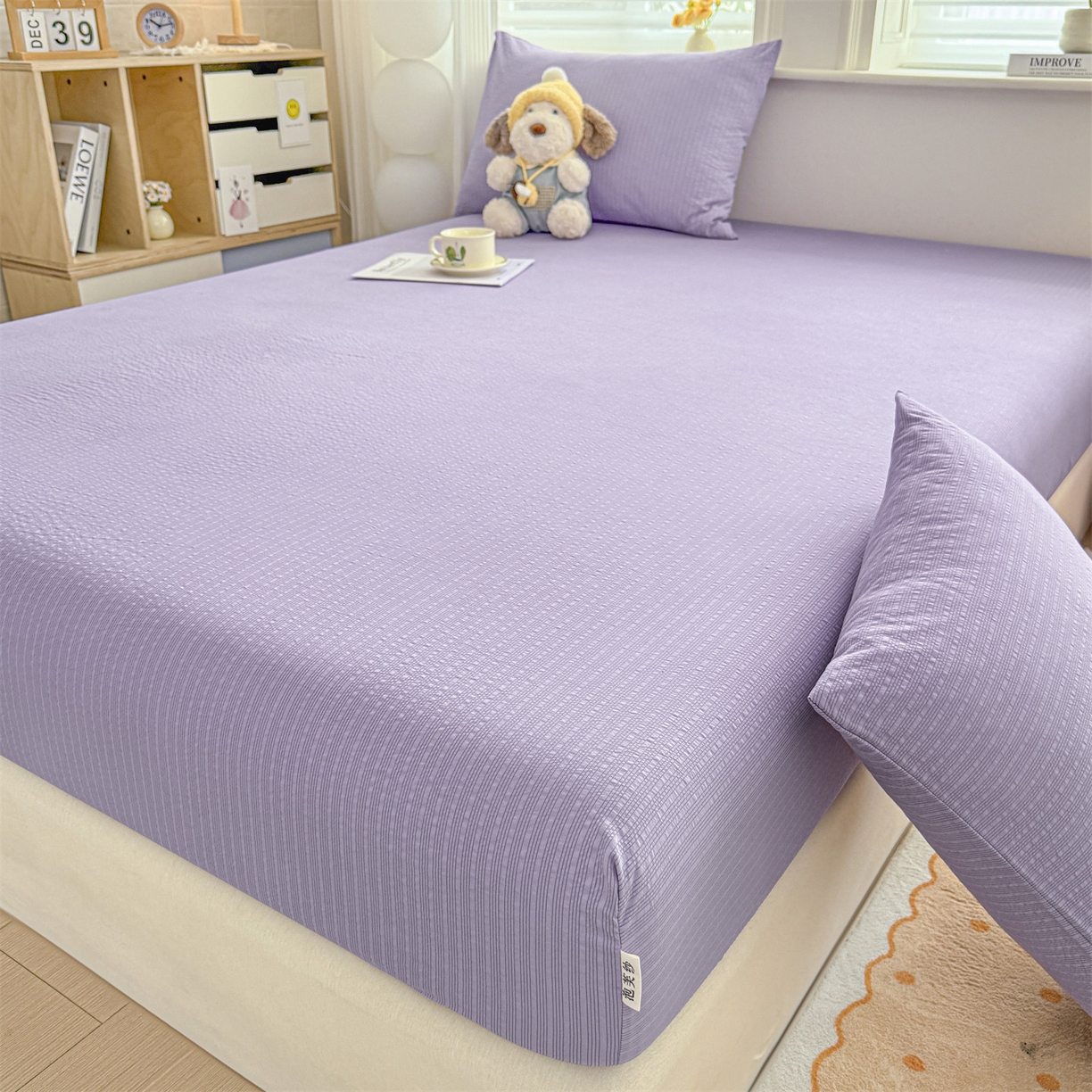 91家纺网 家纺一手货源 找家纺 女子家纺 2026新款亲肤泡芙纱印花床笠单床笠床笠单件 西梅紫