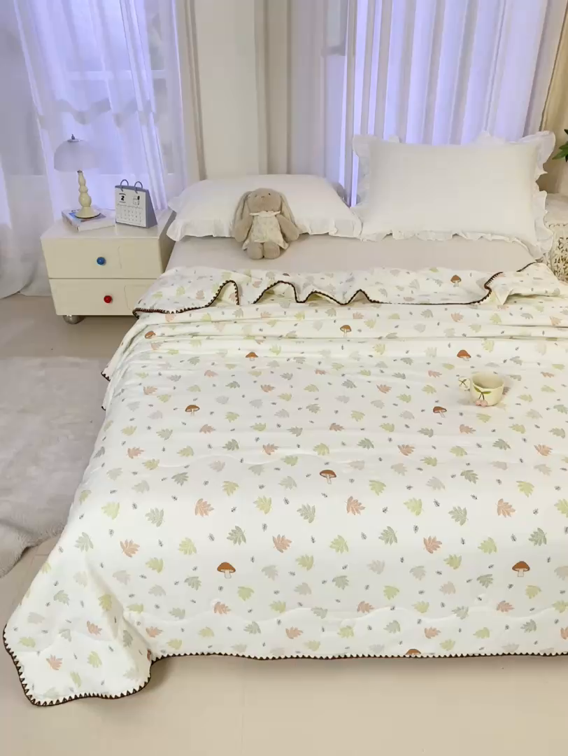 91家纺网 家纺一手货源 找家纺 爱微坊 2026新款A类水洗棉小碎花贝壳边夏被 枫叶