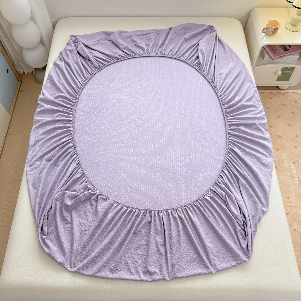 91家纺网 家纺一手货源 找家纺 女子家纺 2026新款亲肤泡芙纱印花床笠单床笠床笠单件 西梅紫