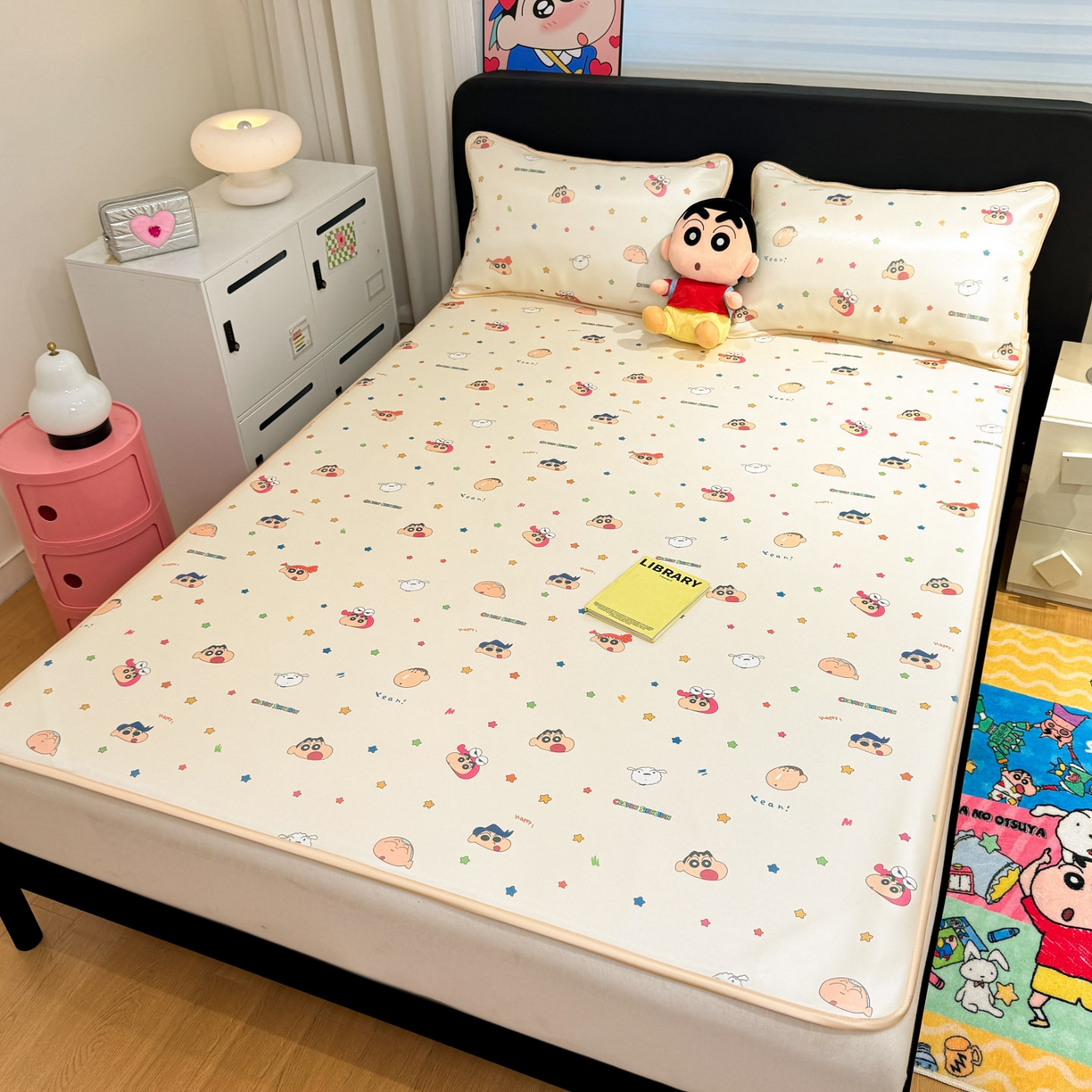 91家纺网 家纺一手货源 找家纺 博雅 2026新款蜡笔小新正版授权小冰皮小版印花凉席-平铺款 小版-彩色星星蜡笔小新