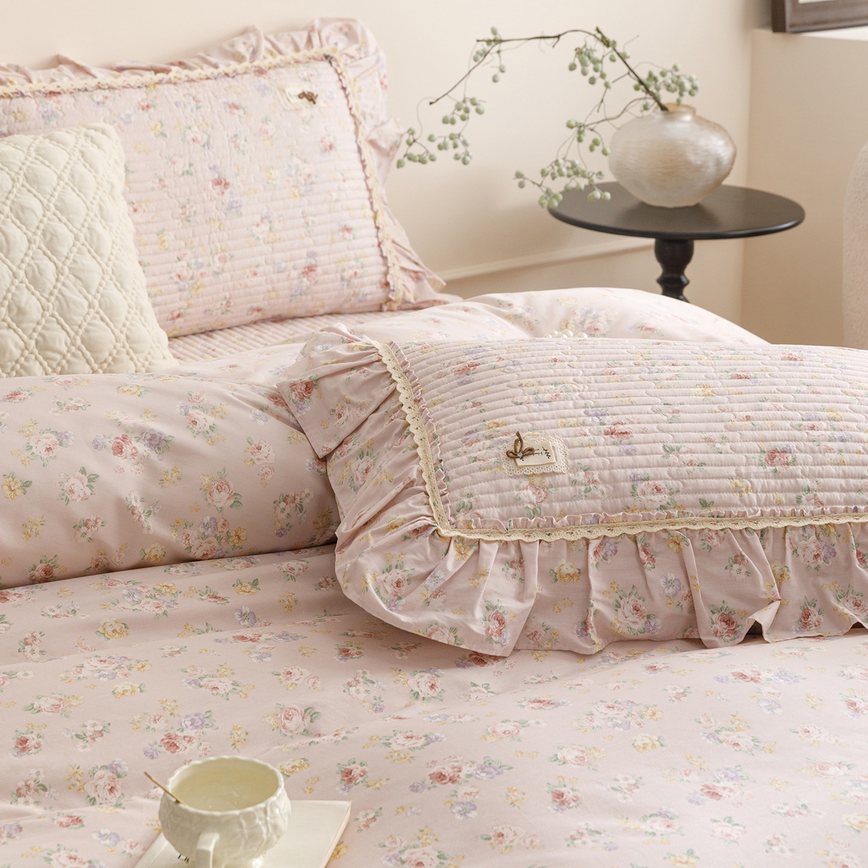 91家纺网 家纺一手货源 找家纺 菊上家纺 2026新款40支全棉纯棉斜纹床盖款四件套 粉迪