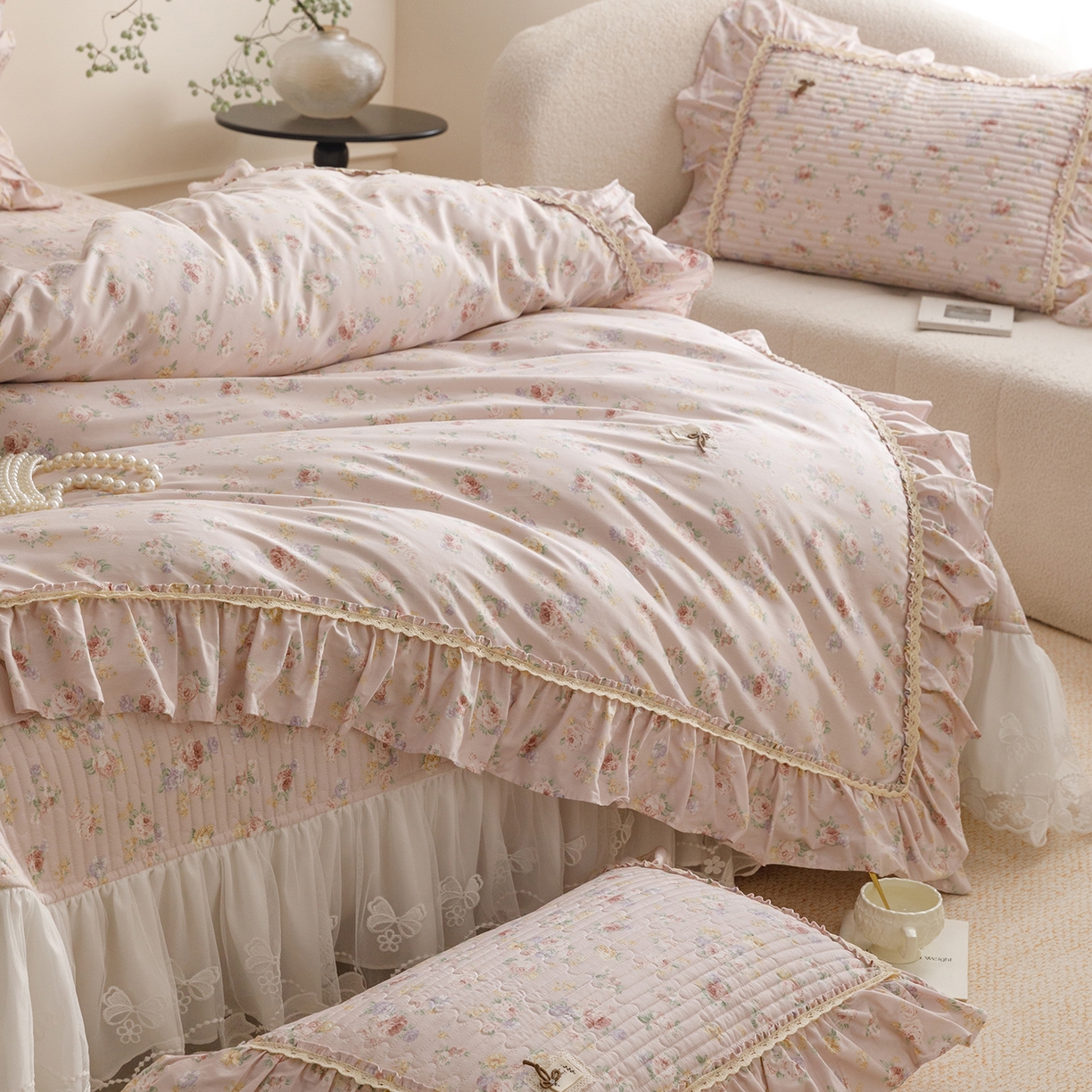 91家纺网 家纺一手货源 找家纺 菊上家纺 2026新款40支全棉纯棉斜纹床盖款四件套 粉迪