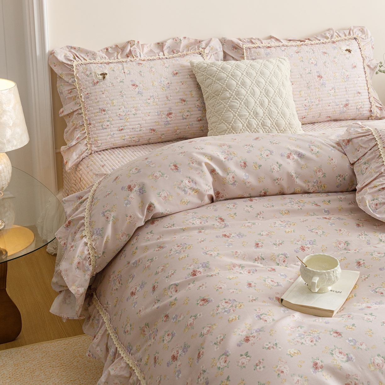 91家纺网 家纺一手货源 找家纺 菊上家纺 2026新款40支全棉纯棉斜纹床盖款四件套 粉迪