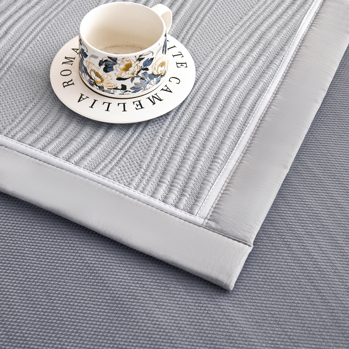 91家纺网 家纺一手货源 找家纺 （总）梵克保罗 2026春夏新款高分子4D凉感冰豆豆席波浪纹款平席款凉席款三件套