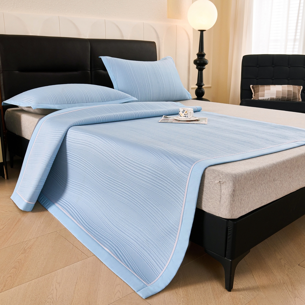 91家纺网 家纺一手货源 找家纺 梵克保罗 2026春夏新款高分子4D凉感冰豆豆席波浪纹款平席款凉席款三件套 波浪纹-海洋蓝