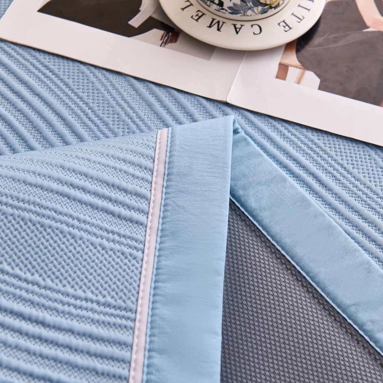 91家纺网 家纺一手货源 找家纺 梵克保罗 2026春夏新款高分子4D凉感冰豆豆席波浪纹款平席款凉席款三件套 波浪纹-海洋蓝