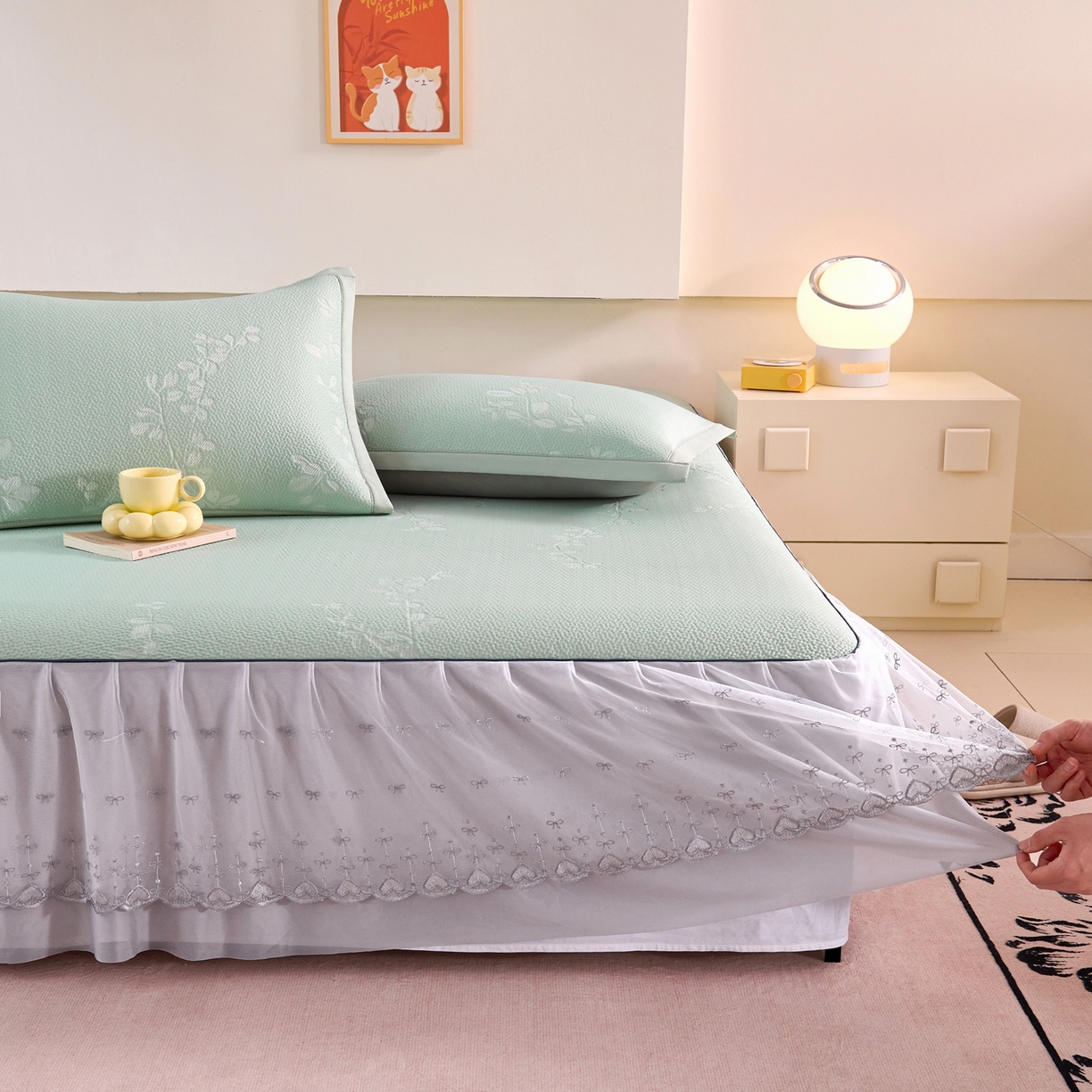 91家纺网 家纺一手货源 找家纺 （总）梵克保罗 2026春夏新款高分子复合凉感提花蕾丝双层床裙款凉席三件套花语系列