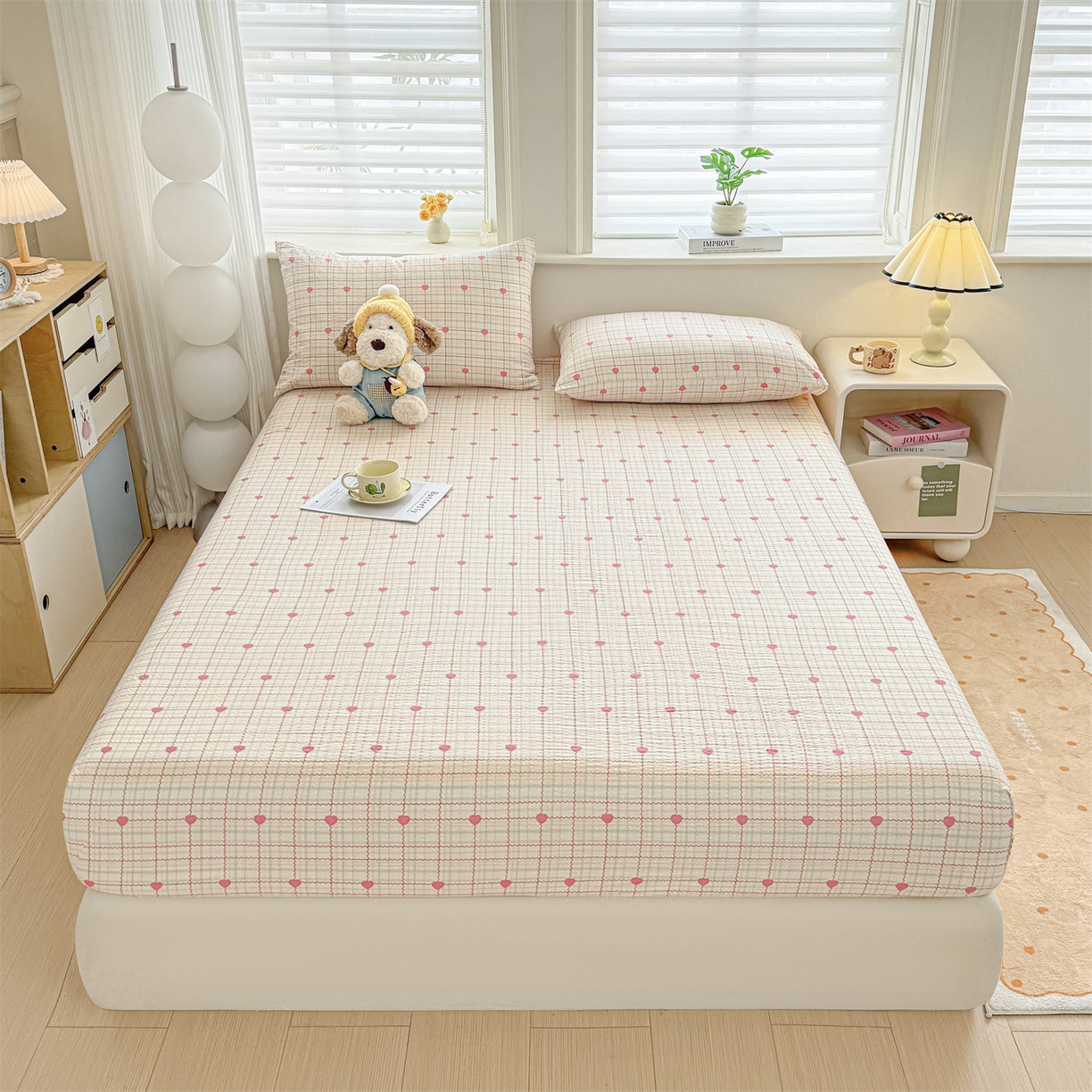 91家纺网 家纺一手货源 找家纺 女子家纺 2026新款亲肤泡芙纱印花床笠单床笠床笠单件 心心相印