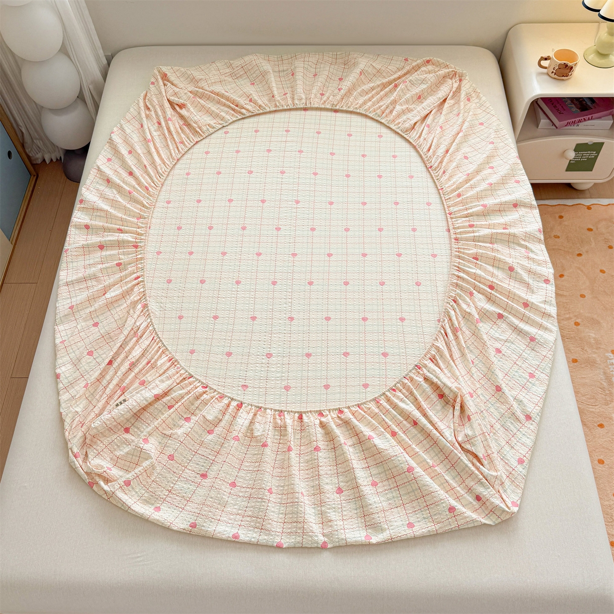 91家纺网 家纺一手货源 找家纺 女子家纺 2026新款亲肤泡芙纱印花床笠单床笠床笠单件 心心相印