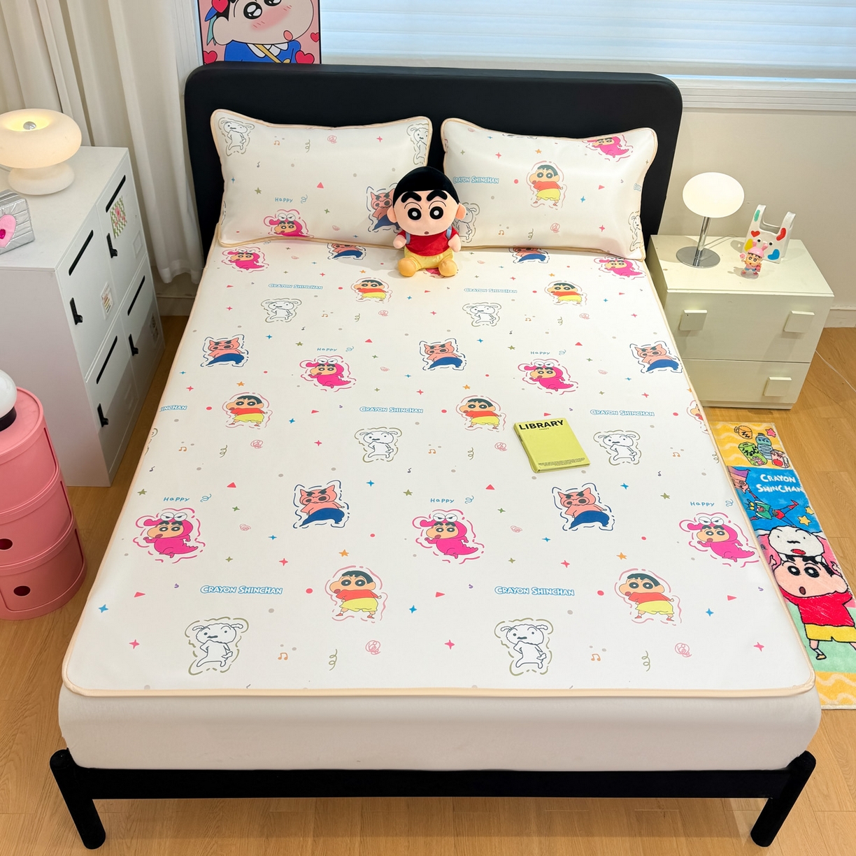 91家纺网 家纺一手货源 找家纺 博雅 2026新款蜡笔小新正版授权小冰皮小版印花凉席-平铺款 小版-小彩带蜡笔小新