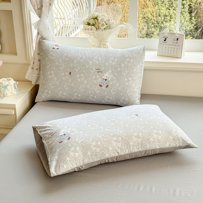 91家纺网 家纺一手货源 找家纺 （总）诗黛尔 2026新款学生季仙女小花卉植物卡通云朵棉四件套三件套（二）