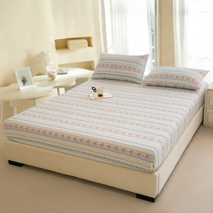 91家纺网 家纺一手货源 找家纺 几禾 2026新款高克重泡芙纱~印花款（单床笠）浅糯系列-110g CL浅糯-甜心木马卷