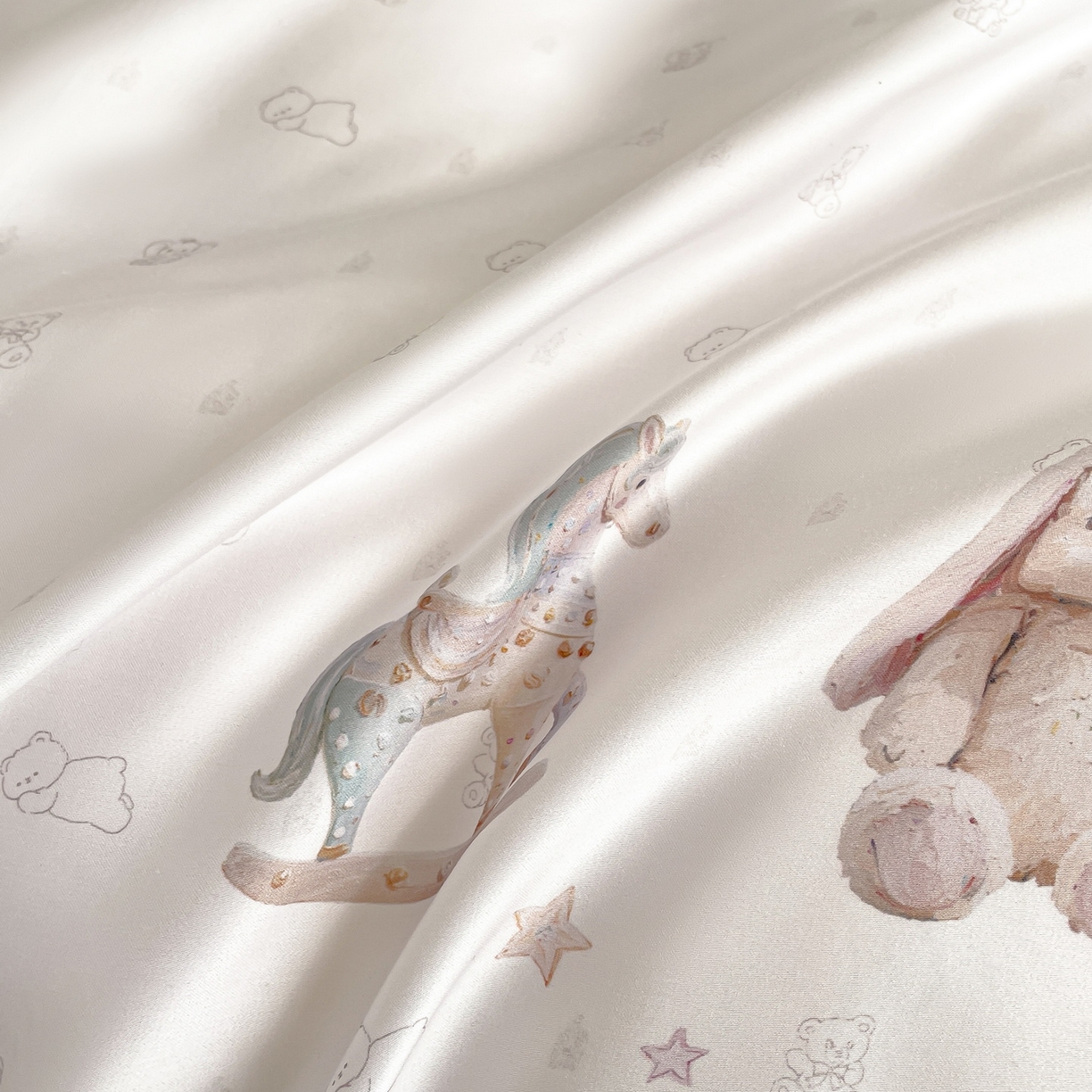 91家纺网 家纺一手货源 找家纺 （总）慕晨 2026新款莱赛尔数码印高级简奢卡通大版印花丝滑被套四件套