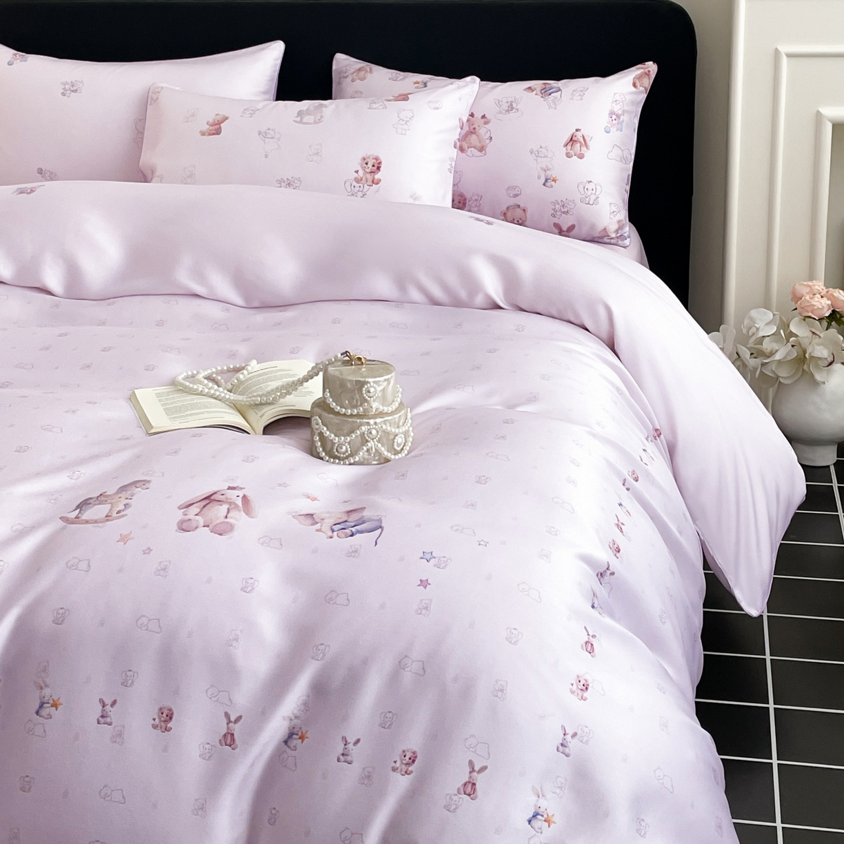 91家纺网 家纺一手货源 找家纺 慕晨 2026新款莱赛尔数码印高级简奢卡通大版印花丝滑被套四件套 木马象--紫