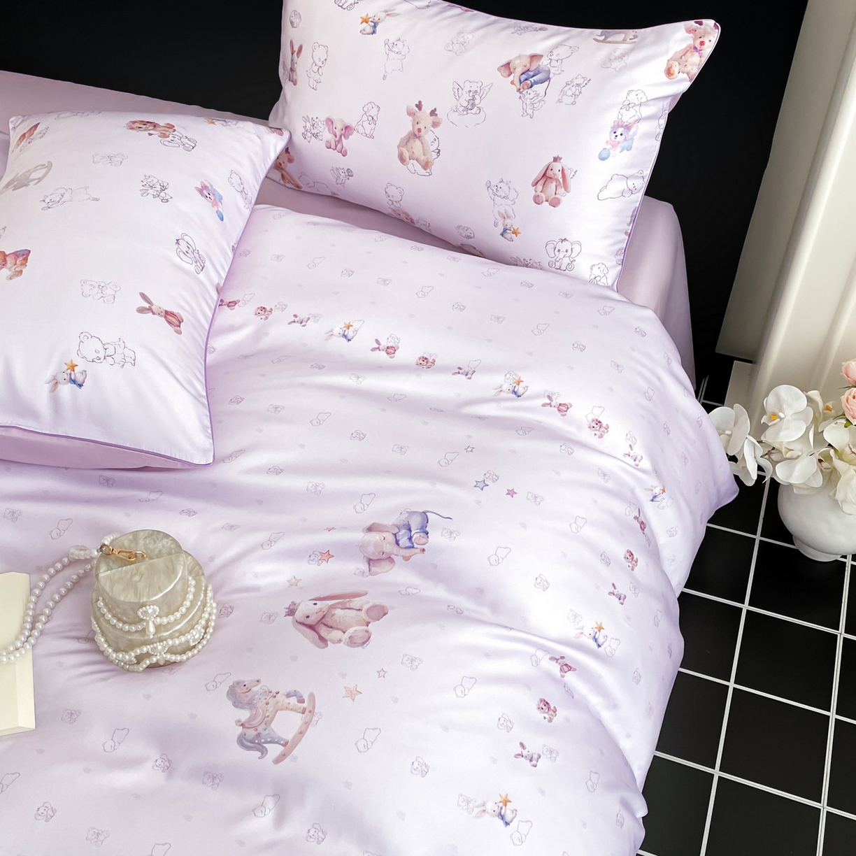 91家纺网 家纺一手货源 找家纺 慕晨 2026新款莱赛尔数码印高级简奢卡通大版印花丝滑被套四件套 木马象--紫