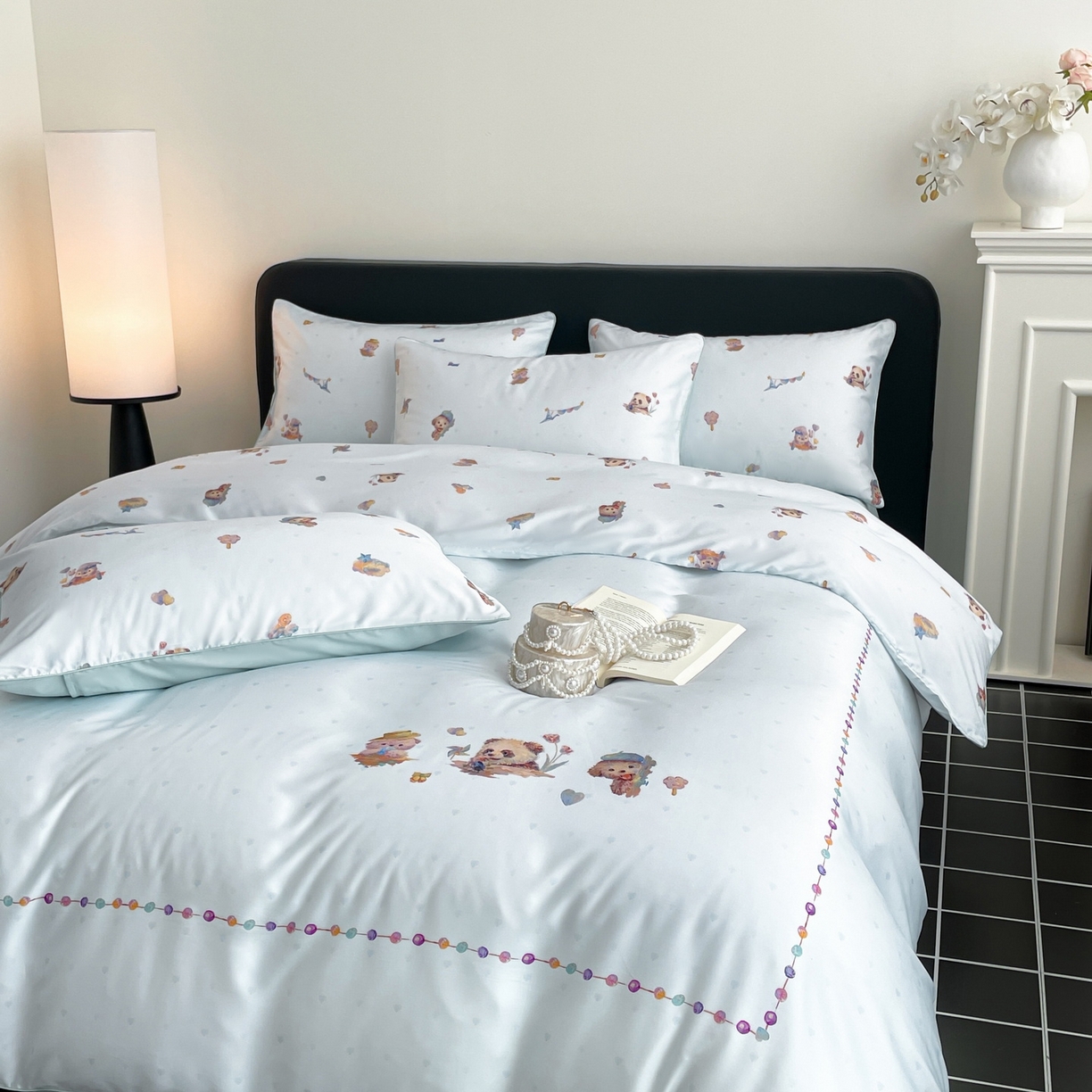 91家纺网 家纺一手货源 找家纺 慕晨 2026新款莱赛尔数码印高级简奢卡通大版印花丝滑被套四件套 三只熊--蓝