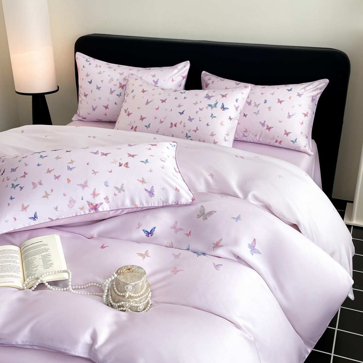 91家纺网 家纺一手货源 找家纺 慕晨 2026新款莱赛尔数码印高级简奢卡通大版印花丝滑被套四件套 蝶舞